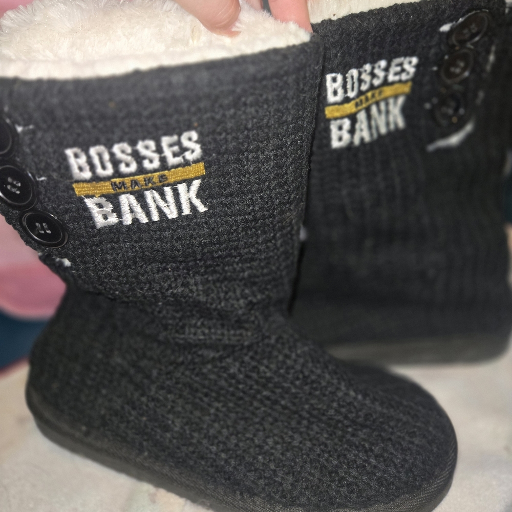 WWE Black Ankle Boots Cozy Knit Design